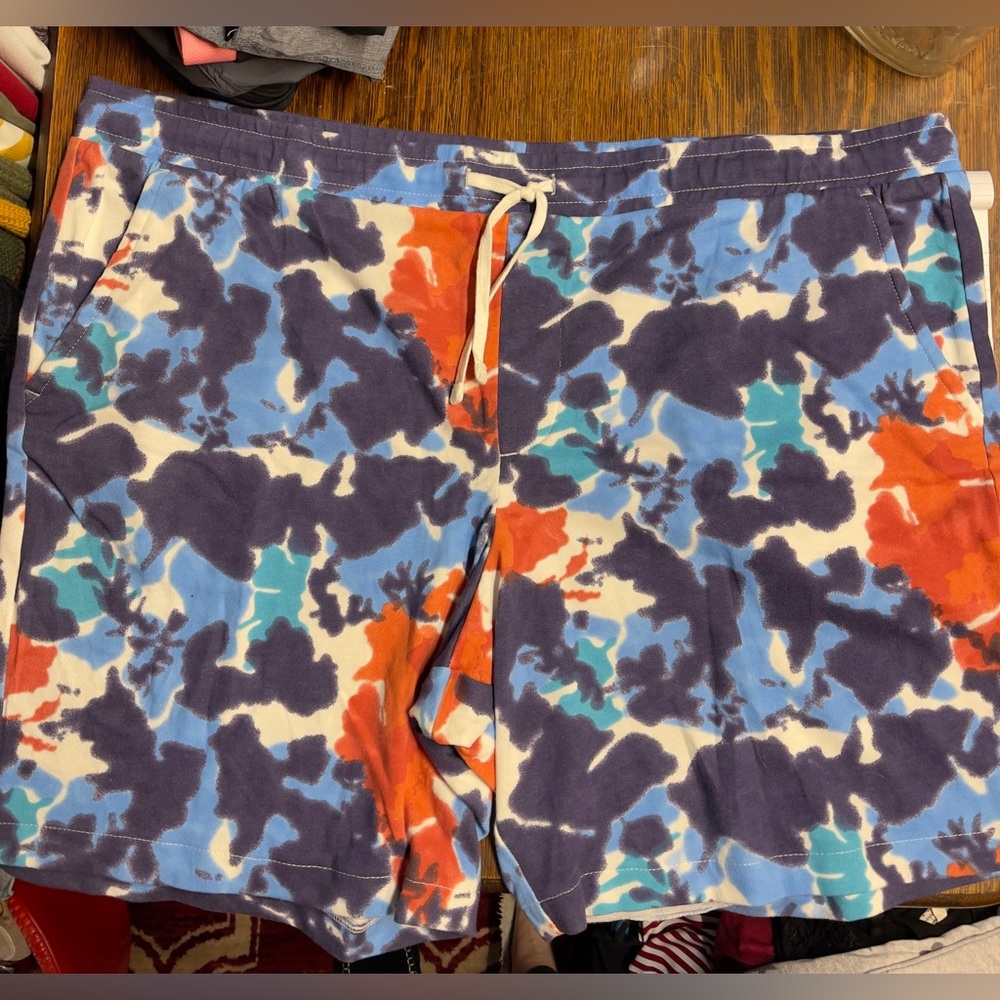 3x tie dye shorts